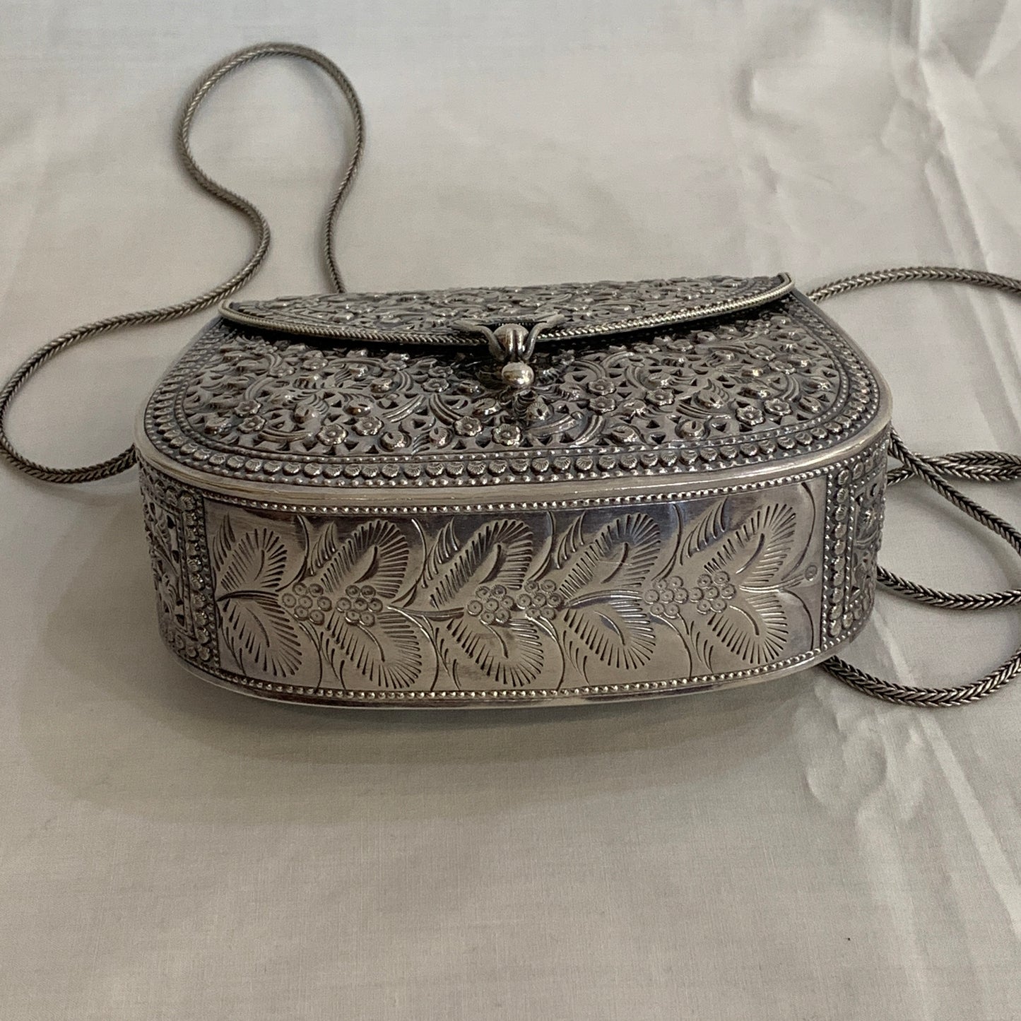 Buy Pure Antique Silver Stylish Partywear Purse Cum Clutch 340VB648 Online  from Vaibhav Jewellers